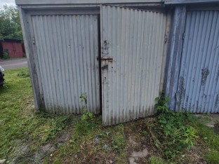 Garaż, Sosnowiec, Broniewskiego (garaż nr 22)
